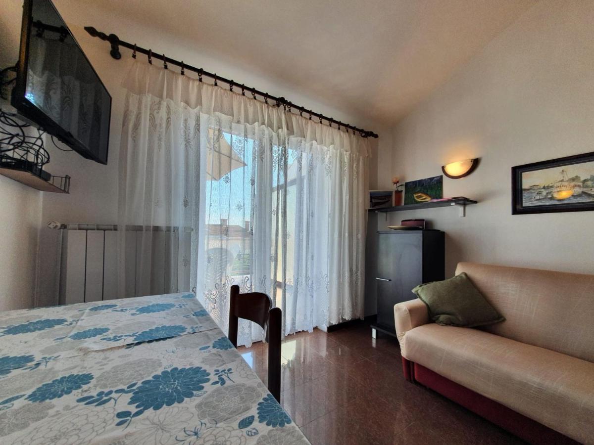 Apartment With Terace And Sea View Marica Krk Town Εξωτερικό φωτογραφία